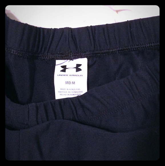 Under Armour Pants - Under Armour cropped leggings